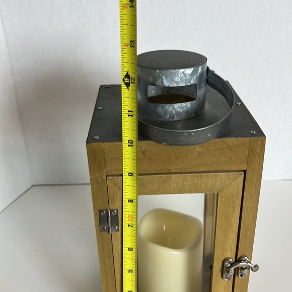 Lantern - Picture 6 of 10